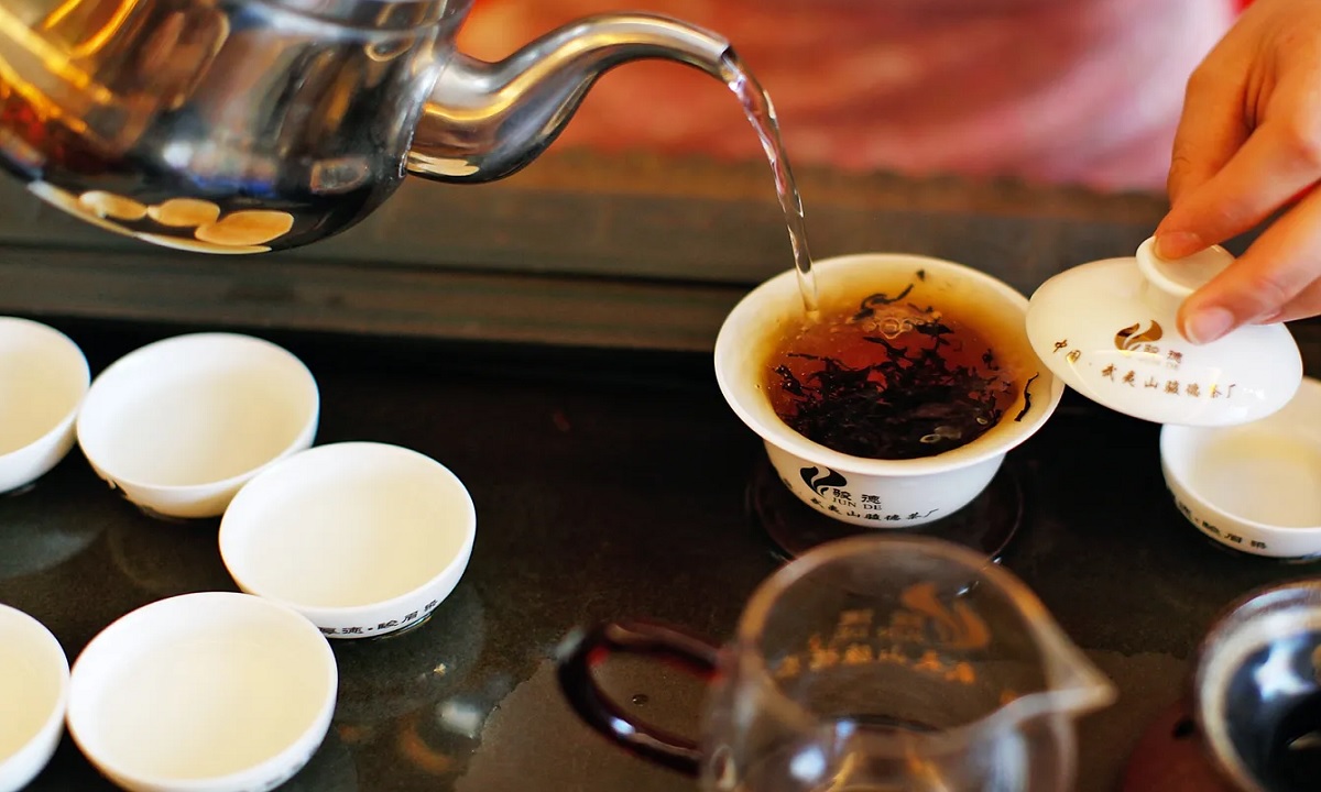 স্বর্ণের চেয়েও দামি চা, কেজি সাড়ে ৯ কোটি টাকা!