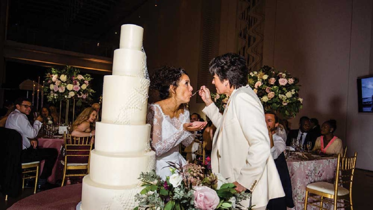 বিয়েতে এসে বেশি কেক খাওয়ায় অতিথির বাড়িতে বিল পাঠালেন নবদম্পতি!