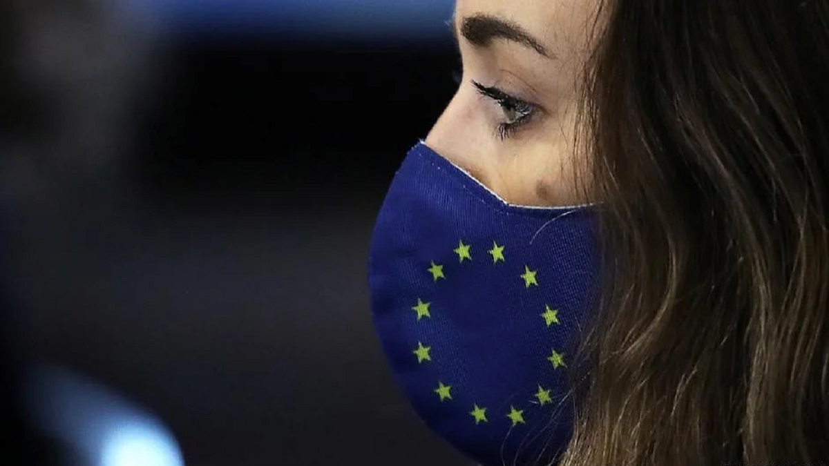 নতুন শনাক্তের অর্ধেকের বেশিই ইউরোপে