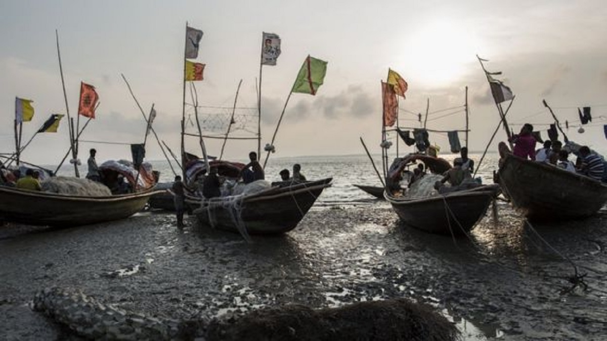 মৌসুমেও ভোলার নদীতে নেই ইলিশ
