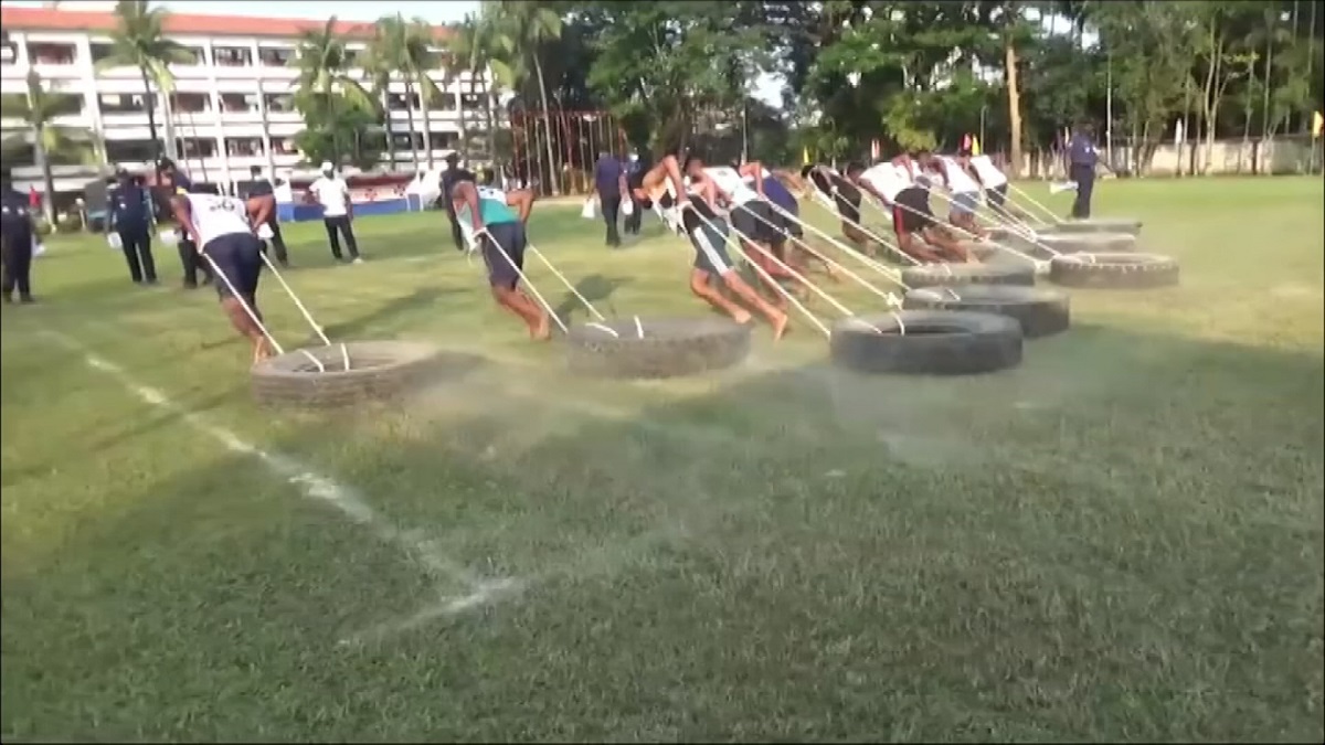 ঘুষ ছাড়া পুলিশে চাকরি, উচ্ছ্বসিত নেত্রকোণার এক ঝাঁক তরুণ