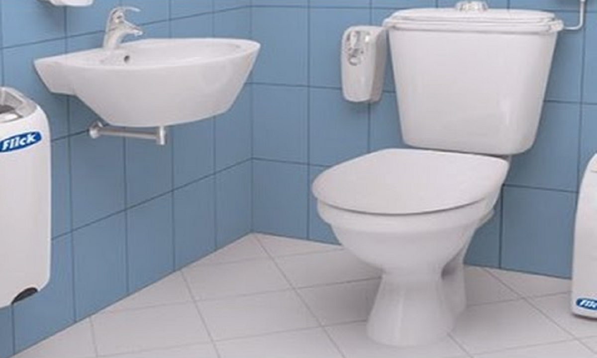 ৩০ বছর ধরে টয়লেটের পানি পান করেছেন হাসপাতালের সবাই!