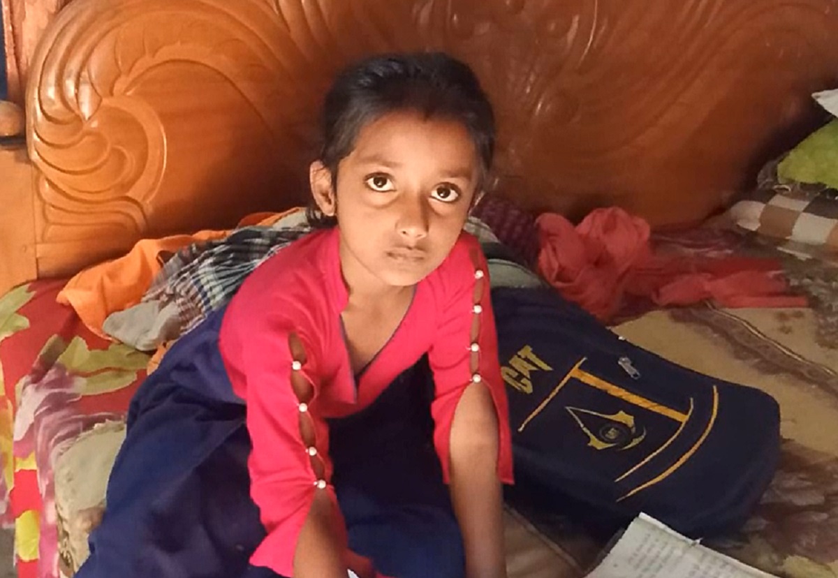 প্রথম শ্রেণির শিক্ষার্থীর বয়স ১০৭ বছর! আটকে গেল উপবৃত্তিও