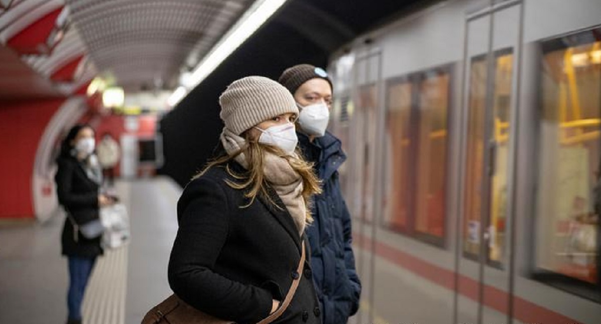 সম্পূর্ণ টিকা না নেয়ায় অস্ট্রিয়ায় ২০ লাখ মানুষ লকডাউনে