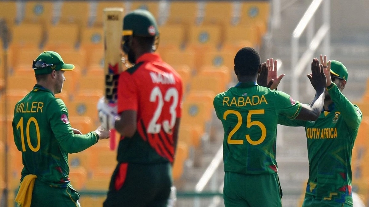 রাবাদার তাণ্ডবে ভেঙে পড়েছে টপ অর্ডার