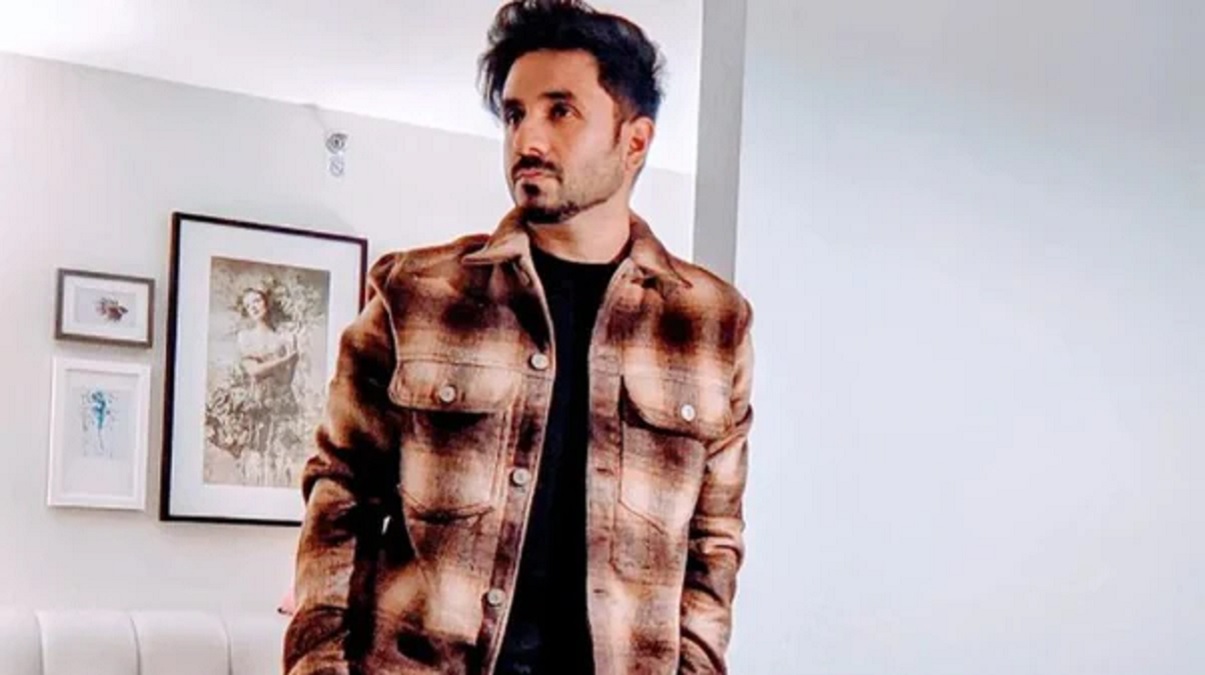 ভারতে দিনে নারীর পূজা হয়, রাতে গণধর্ষণ; মন্তব্য করে বিপাকে বীর