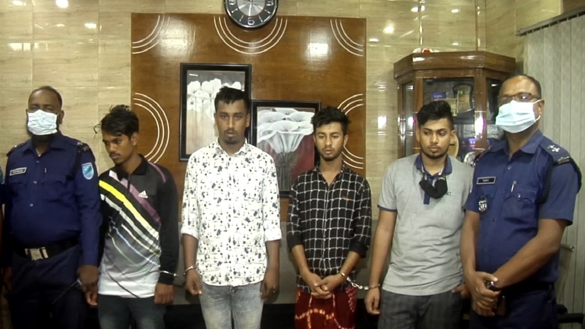 কুমিল্লায় গণধর্ষণের অভিযোগে দুই কলেজ ছাত্রসহ গ্রেফতার ৪
