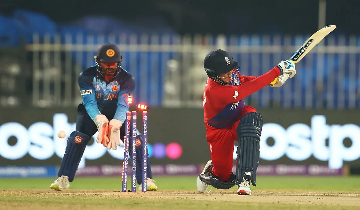 ইংল্যান্ডকে চাপে ফেলেছে লঙ্কানরা