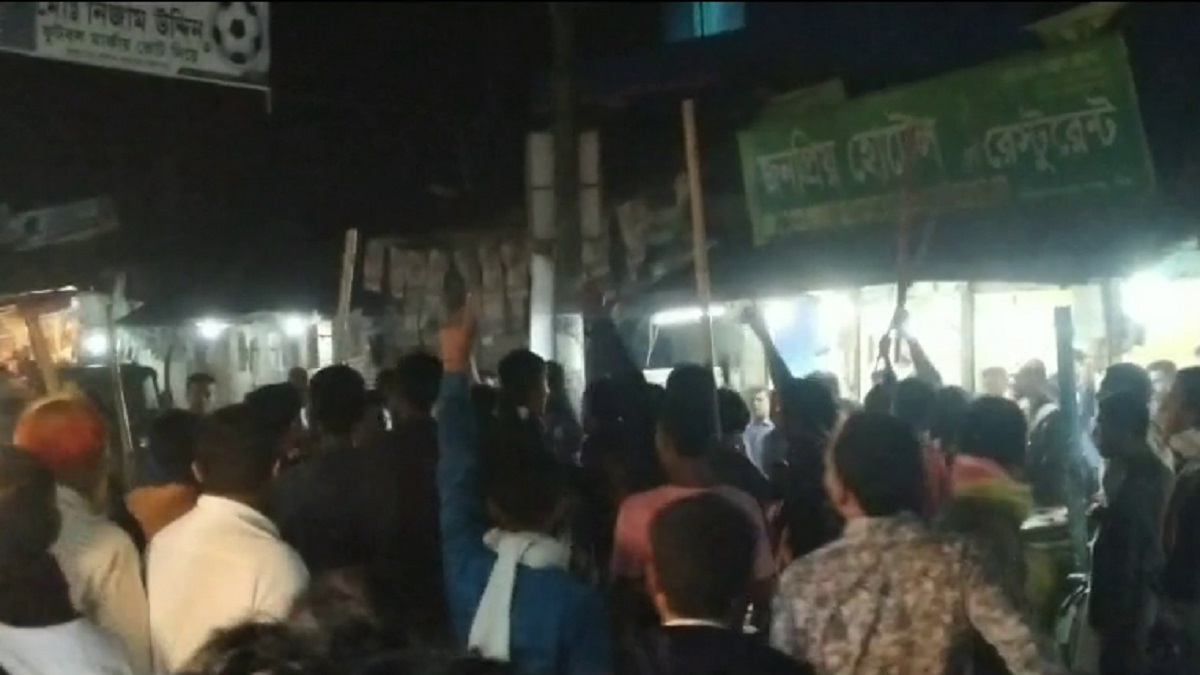 লক্ষ্মীপুরে ইউপি নির্বাচন ঘিরে সমর্থকদের সংঘর্ষ, ককটেল বিস্ফোরণ