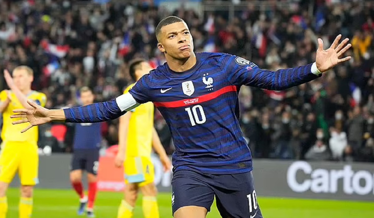 কাজাখস্তানকে ৮-০ গোলে হারিয়ে বিশ্বকাপে ফ্রান্স