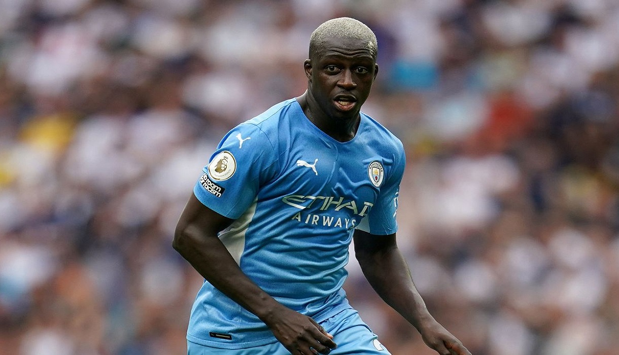 নতুন দুটিসহ ম্যান সিটি ডিফেন্ডারের বিরুদ্ধে ৬ ধর্ষণের অভিযোগ