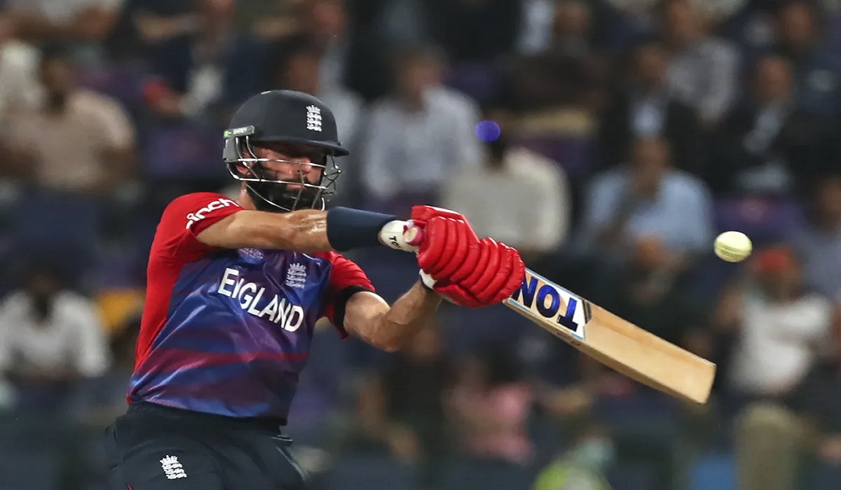 কিউইদের সামনে ১৬৭ রানের চ্যালেঞ্জ দিলো ইংল্যান্ড