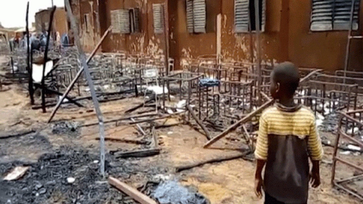 নাইজারে স্কুলে অগ্নিকাণ্ড, অন্তত ২৫ শিশুর মৃত্যু