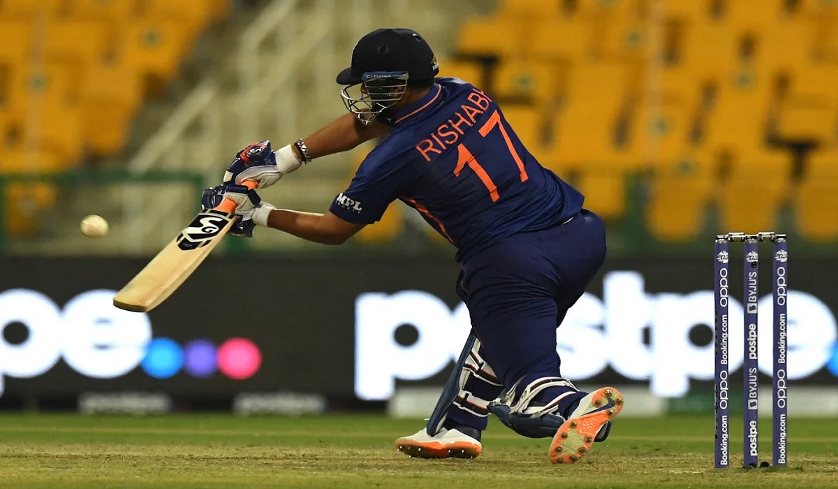 বিশ্বকাপকে ২০০ রান দেখালো ভারত