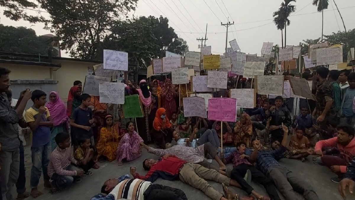 রংপুরে মনোনয়ন বঞ্চিত প্রার্থীর সমর্থকদের সড়ক অবরোধ