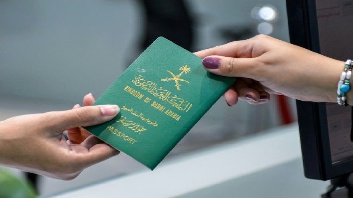 দক্ষ বিদেশি শ্রমিকদের নাগরিকত্ব দিচ্ছে সৌদি আরব