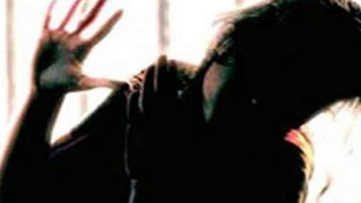 বউ বাড়ি যেতে না চাওয়ায় শাশুড়ির মাথা ফাটালো জামাই!