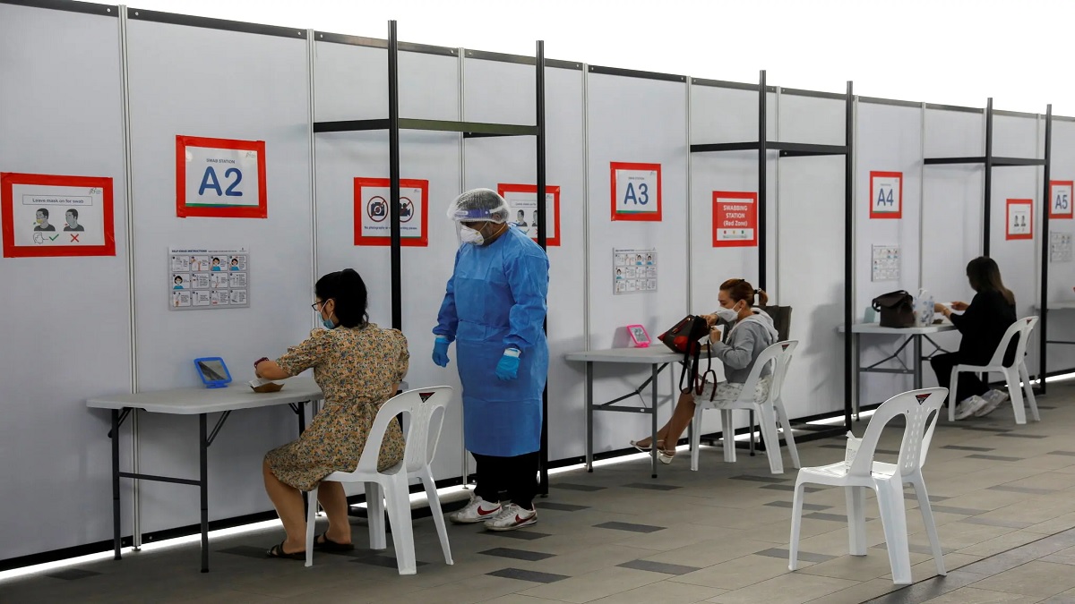 সিঙ্গাপুরে করোনার টিকা না নিলে চিকিৎসা খরচ দেবে না সরকার