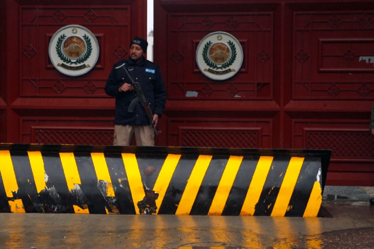 পাকিস্তানের আফগান দূতাবাসে কূটনীতিক নিয়োগ তালেবানের!