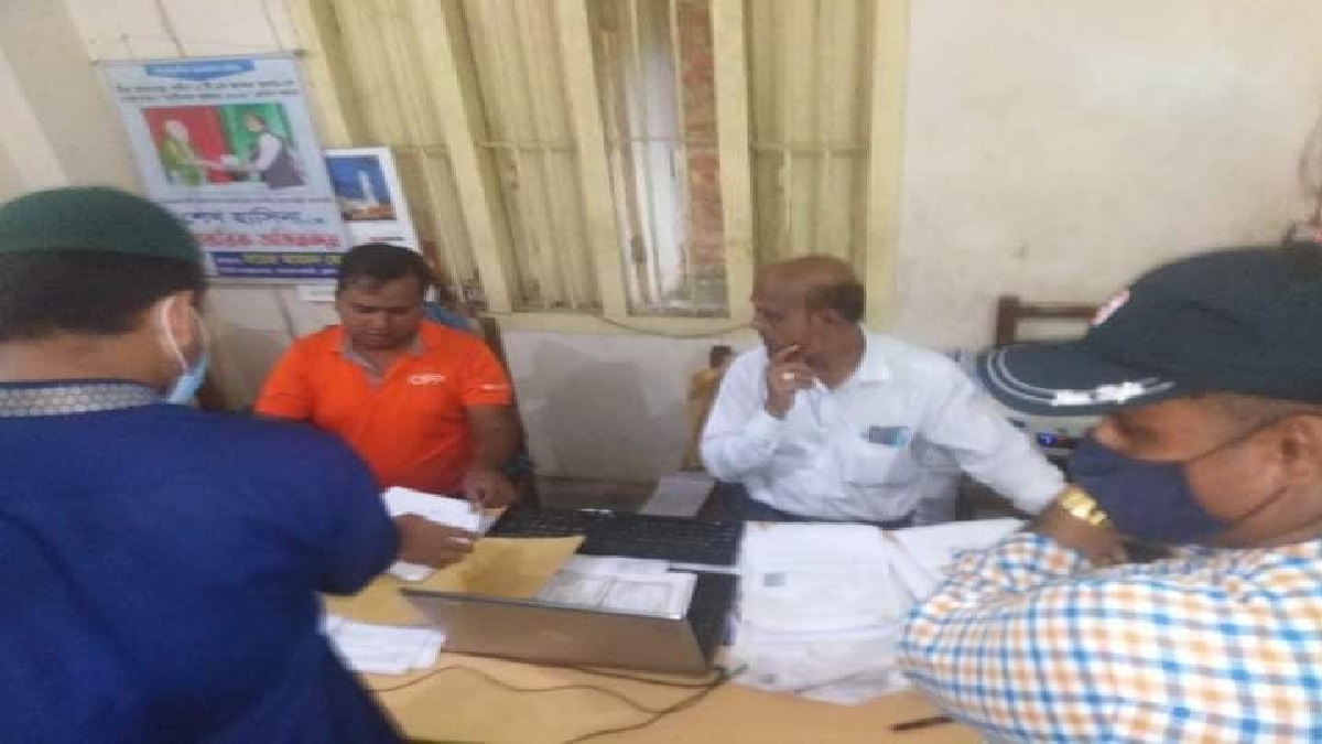 উখিয়ায় ব্যালট বক্স ছিনতাই, আ’লীগ এজেন্টের বিরুদ্ধে মামলা