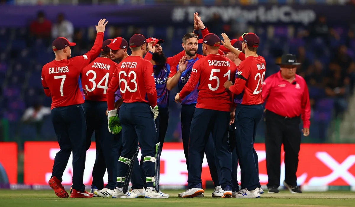 শুরুতেই ধাক্কা কিউইদের স্বপ্নে