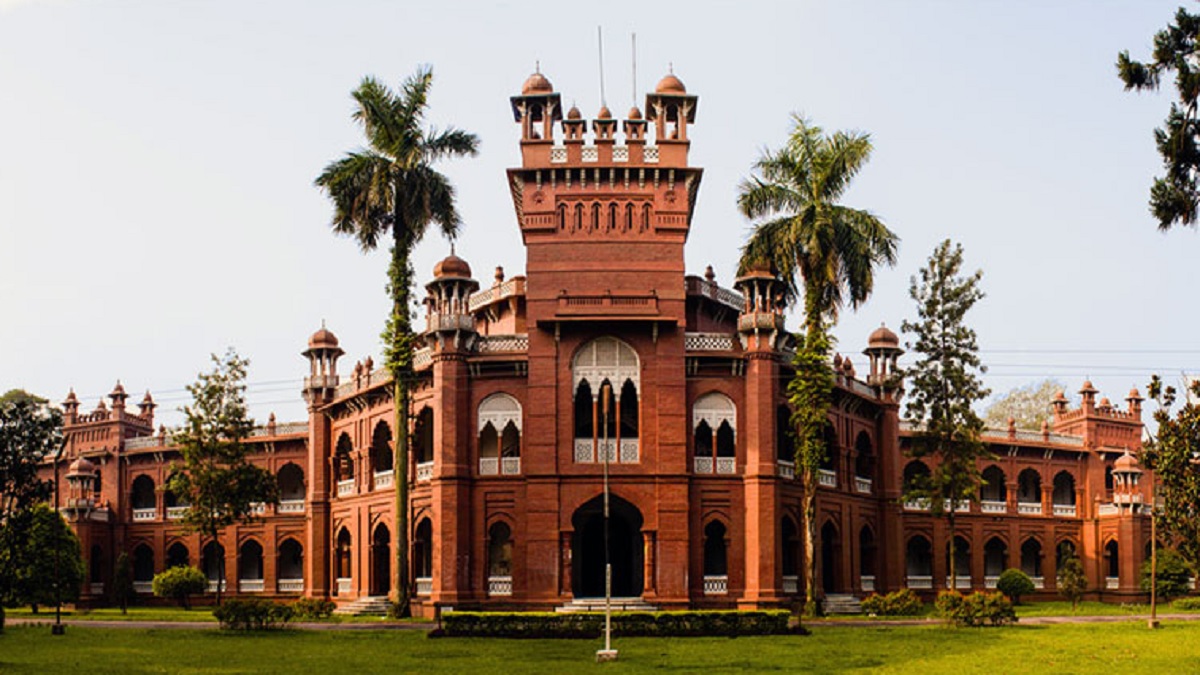 বিবাহিত ও অন্তঃসত্ত্বা ছাত্রীদের হলে না থাকার নিয়ম বাতিল করলো ঢাবি