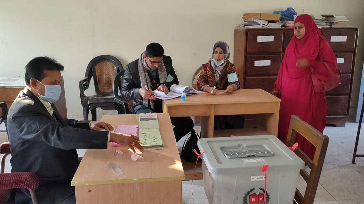 চতুর্থ ধাপে ইউপি নির্বাচনে ভোটগ্রহণ শুরু