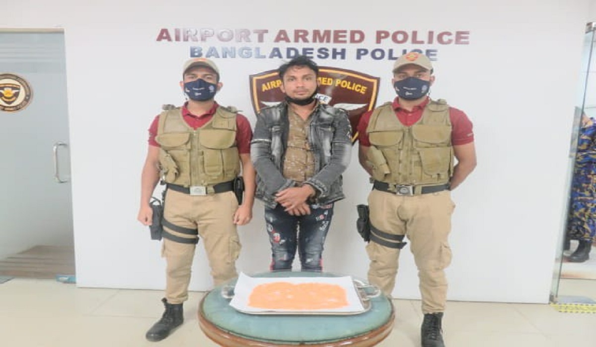 পাকস্থলীতে ইয়াবা বহন, শাহজালালে যাত্রী আটক