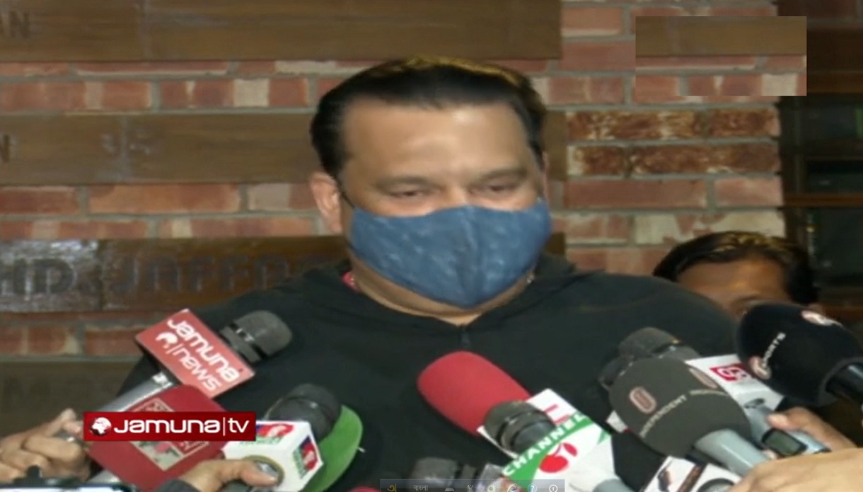 পাপনের সাথে কথা বলেই সিদ্ধান্ত জানাবেন আকরাম খান