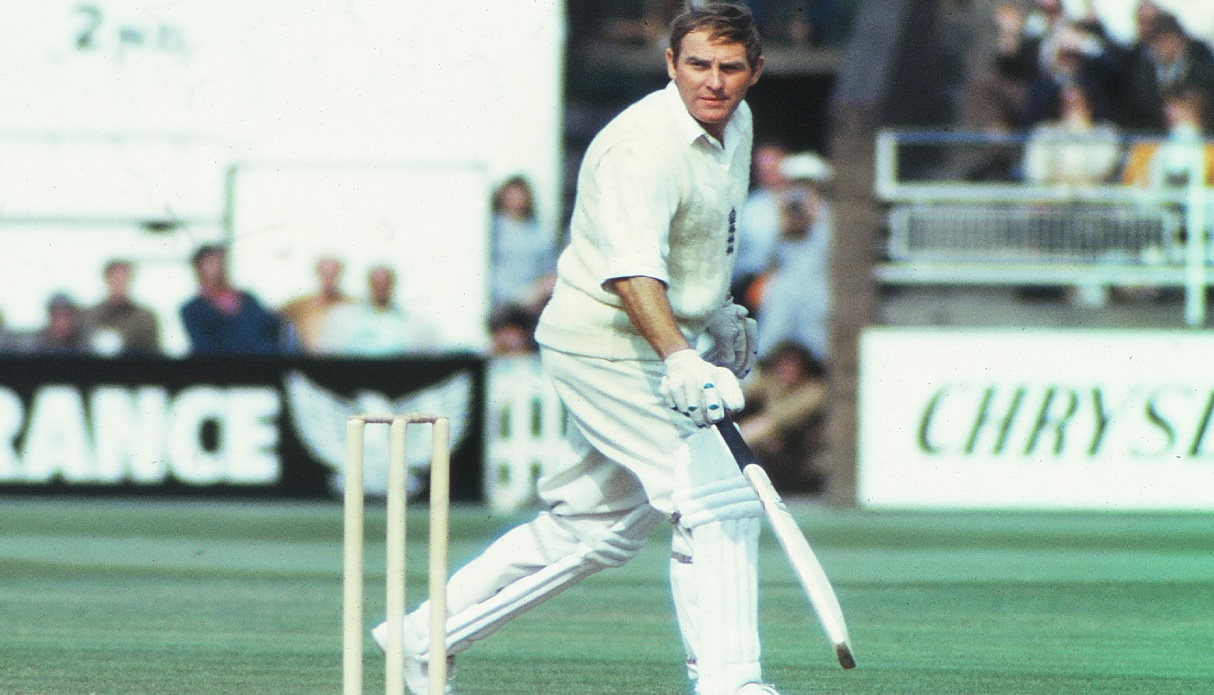 যন্ত্রণা থেকে বাঁচতে স্বেচ্ছামৃত্যু চান সাবেক ইংলিশ অধিনায়ক