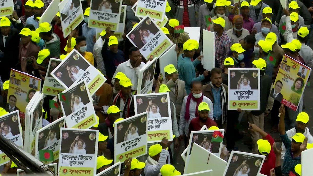 বিএনপির বিজয় শোভাযাত্রায় খালেদা জিয়ার মুক্তি দাবি