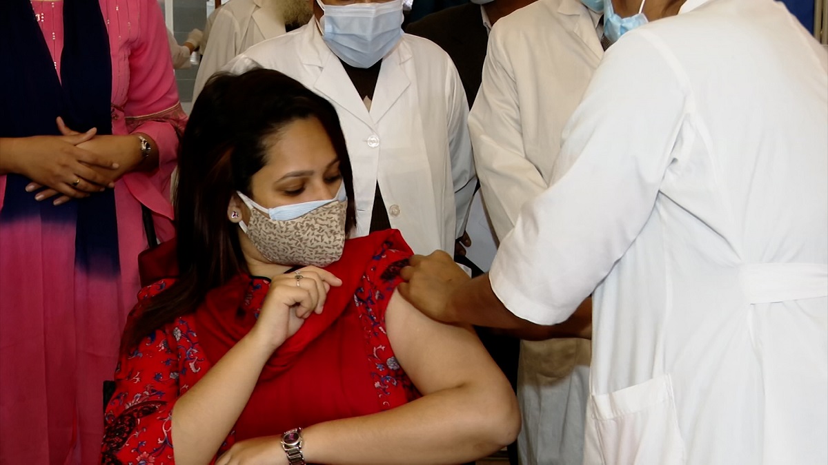 শুক্রবারও সারাদেশে খোলা থাকবে টিকাকেন্দ্র: স্বাস্থ্য অধিদফতর