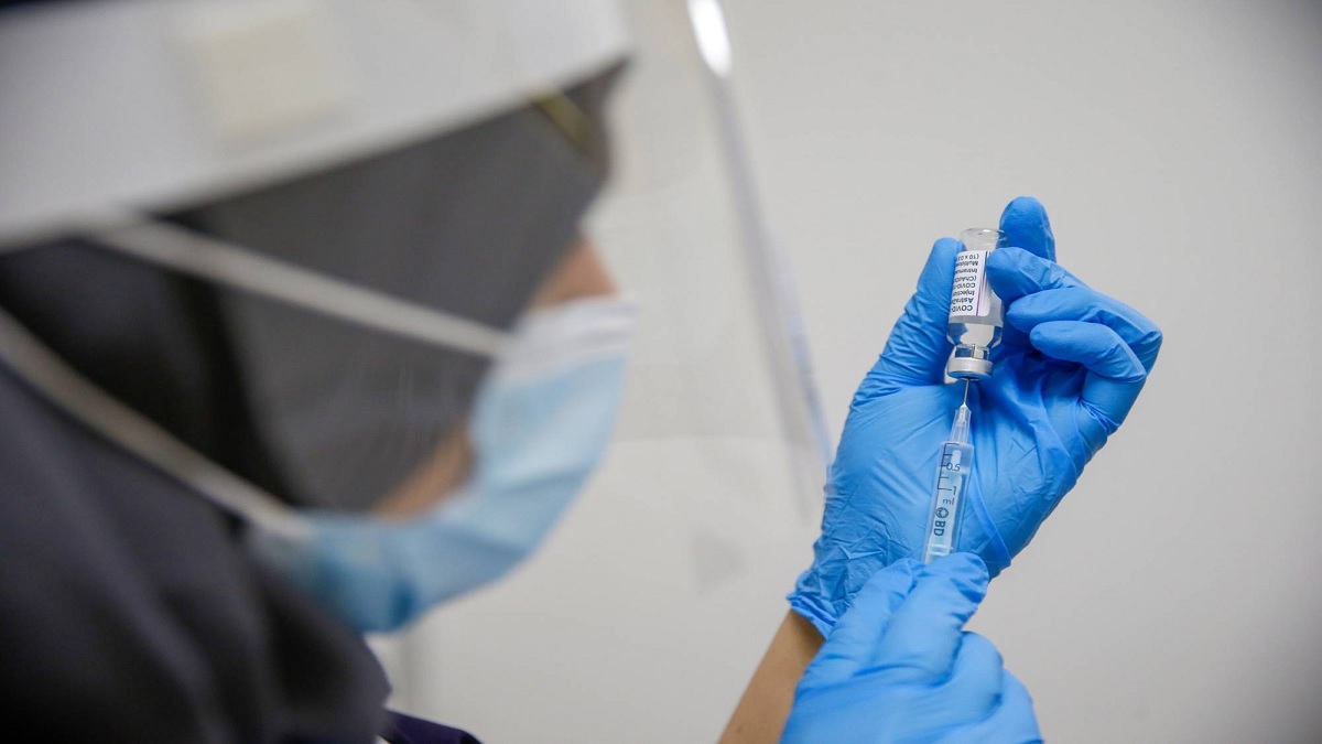 ওমিক্রন ঠেকাতে প্রয়োজন বুস্টার ডোজ: ব্রিটিশ গবেষণা