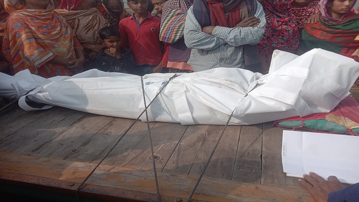 মাহফিল শুনতে গিয়ে আর বাড়ি ফিরেনি ডাবলু, লাশ মিললো চিংড়ির ঘেরে