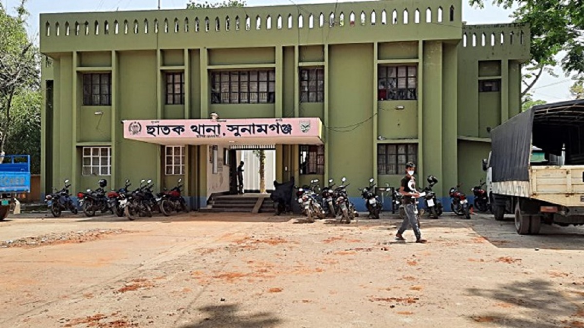 সুনামগঞ্জে দাদিকে ডেকে নিয়ে কুপিয়ে হত্যার অভিযোগ নাতির বিরুদ্ধে