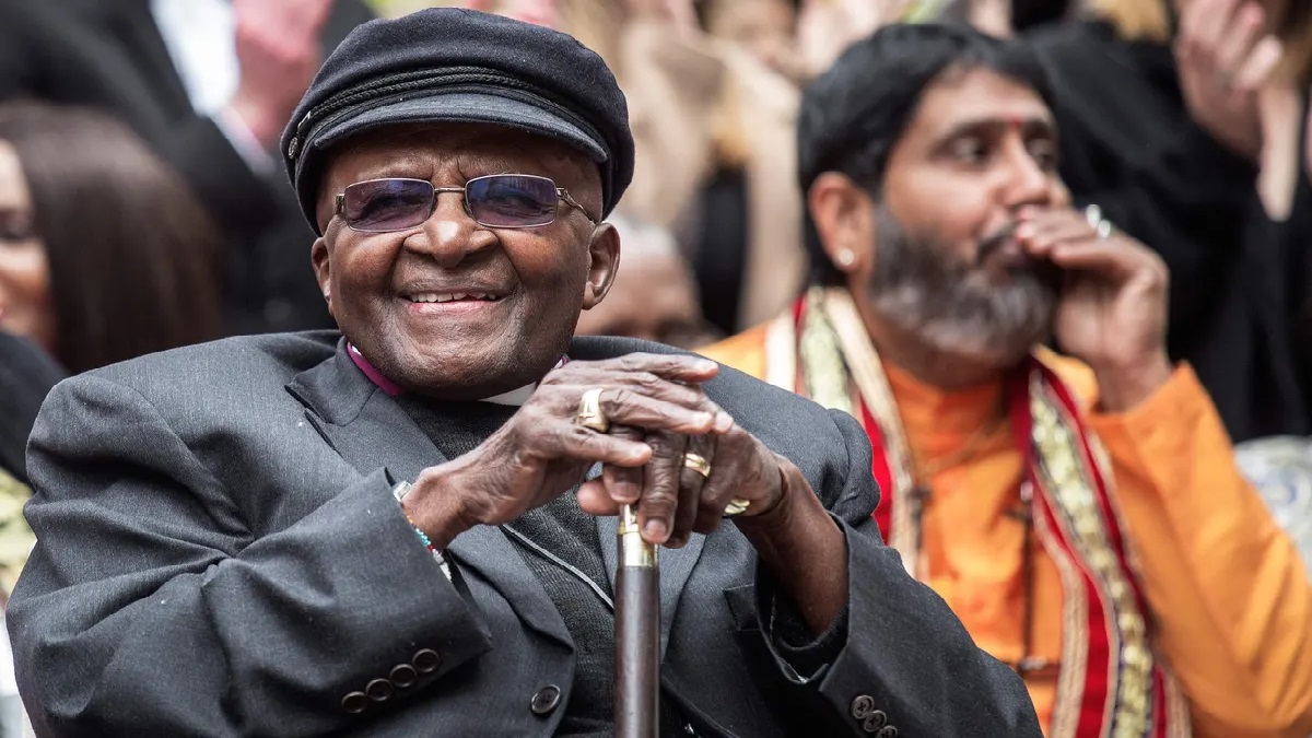 না ফেরার দেশে পাড়ি জমালেন শান্তিতে নোবেলজয়ী ডেসমন্ড টুটু