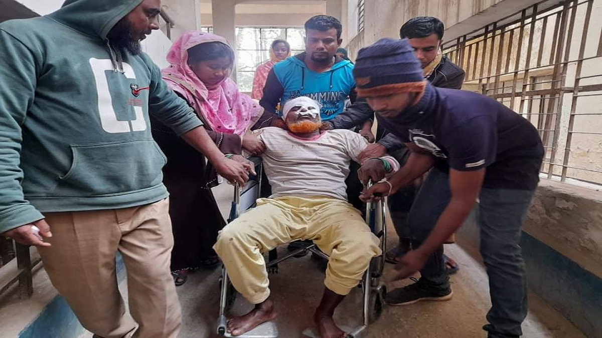 ফরিদপুরে জয়ী ও পরাজিত মেম্বার প্রার্থীর সমর্থকদের সংঘর্ষ, আহত অন্তত ৩০