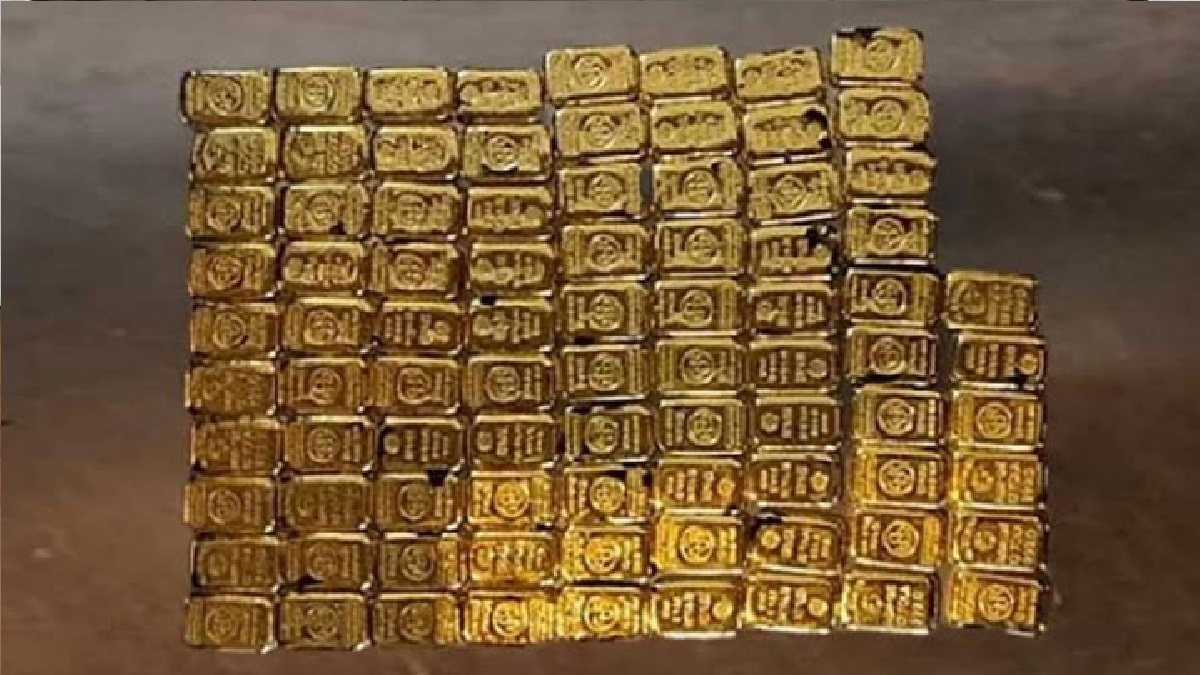 বিমানের সিটের নিচে ১০ কেজি স্বর্ণ