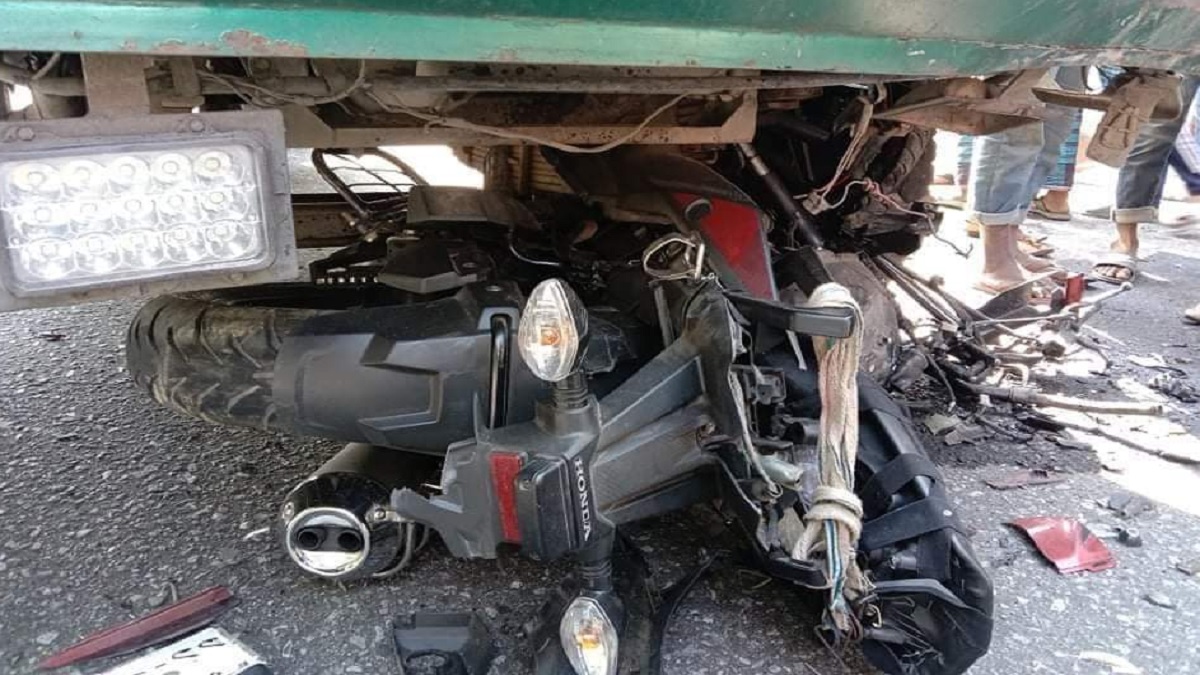 গোপালগঞ্জে ট্রাক-মোটরবাইকের মুখোমুখি সংঘর্ষে দুই কলেজ ছাত্র নিহত