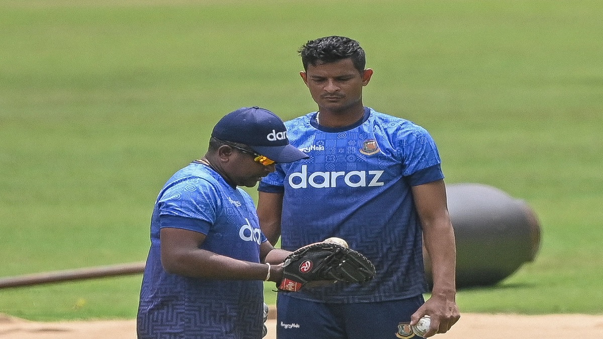 টাইগারদের বোলিং কোচের করোনা শনাক্ত, স্থগিত অনুশীলন