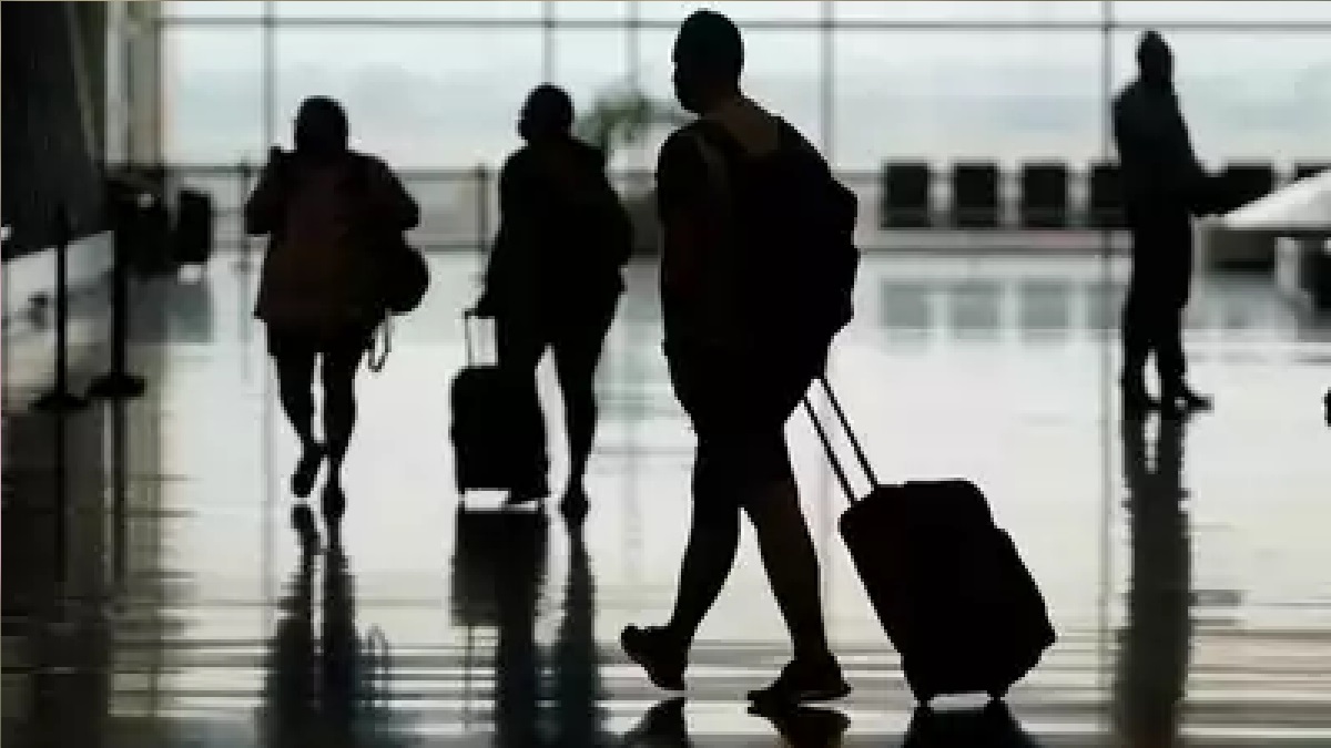 ভারতে শনাক্ত ওমিক্রন আক্রান্ত এক ব্যক্তি গোপনে গেলেন দুবাই!