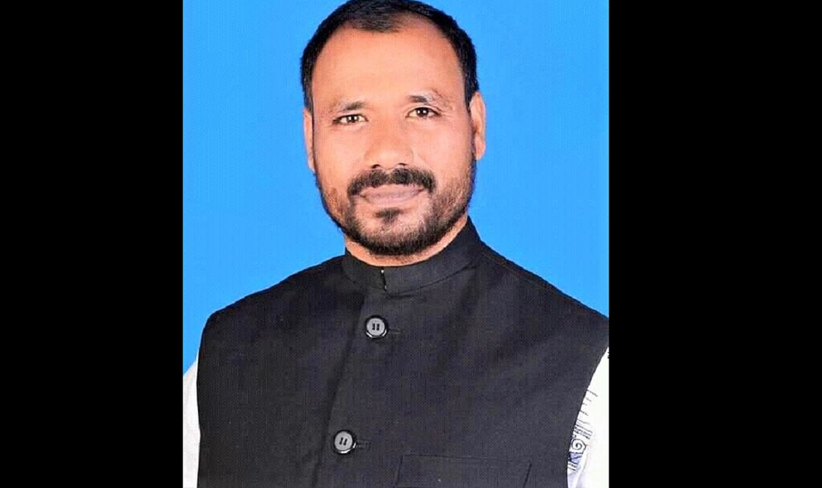 শিক্ষা কর্মকর্তাকে থাপ্পড় মারার ঘটনায় পৌর মেয়রকে আ. লীগ থেকে বহিষ্কার