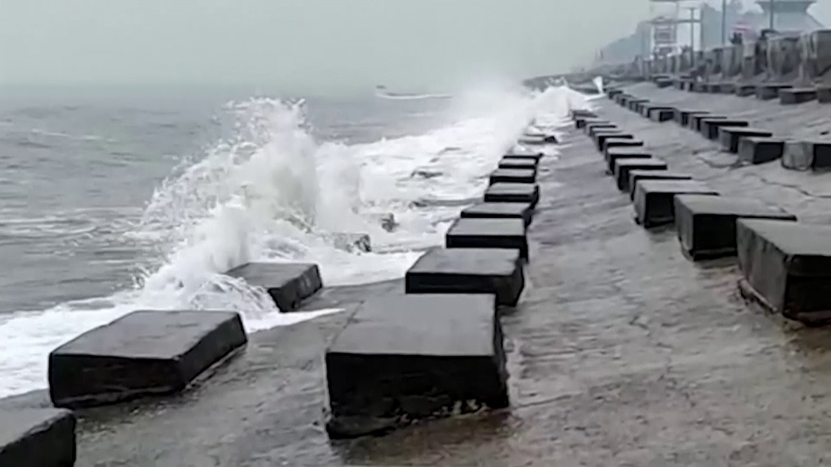 ক্রমশ পুরির দিকে ধেয়ে যাচ্ছে ‘জাওয়াদ’