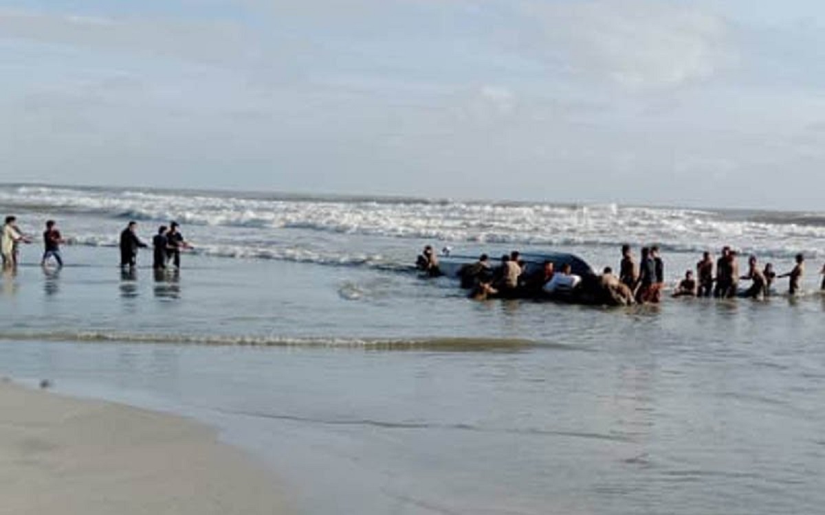 মালয়েশিয়ার উপকূলে নৌকা ডুবে ১০ অভিবাসীর মৃত্যু, নিখোঁজ ৪৬