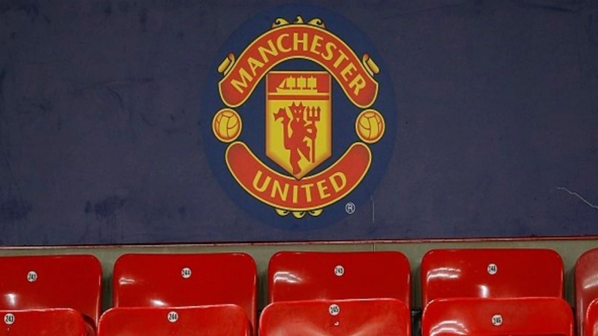 এবার ম্যানচেস্টার ইউনাইটেডে করোনার হানা