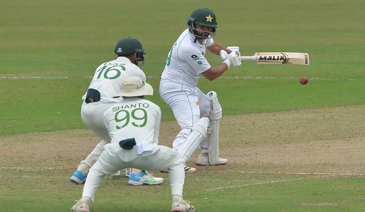 বৃষ্টির পর আলোকস্বল্পতায় বন্ধ মিরপুর টেস্ট