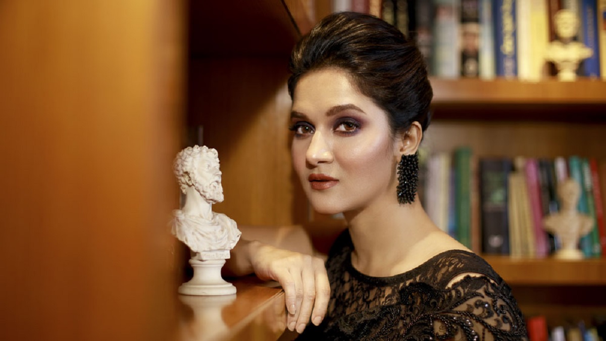 রাত করে ফিরলে মার তো খাবেই, প্রচলিত কথার বিরুদ্ধে সোচ্চার হলেন মিথিলা