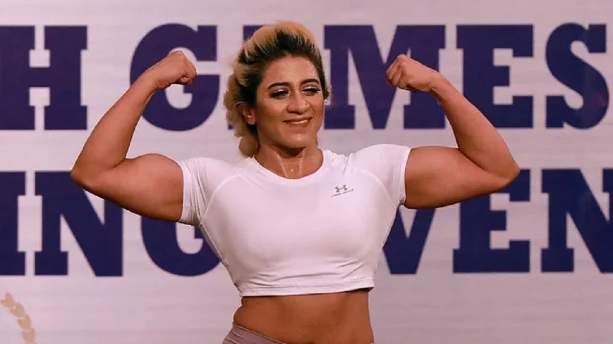 আন্তর্জাতিক প্রতিযোগিতায় বাংলাদেশের প্রথম বডিবিল্ডার মৌ