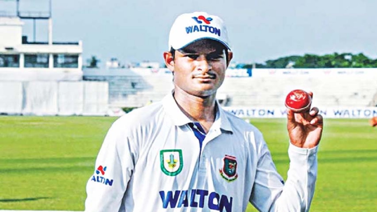 শততম উইকেটের মাইলফলক নাসুমের