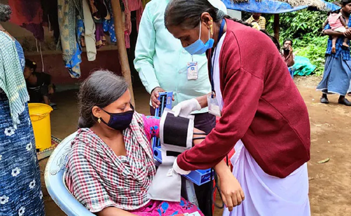 বুস্টার ডোজেও ওমিক্রনের বিরুদ্ধে কাঙ্ক্ষিত সুরক্ষা মিলবে না: ভারত